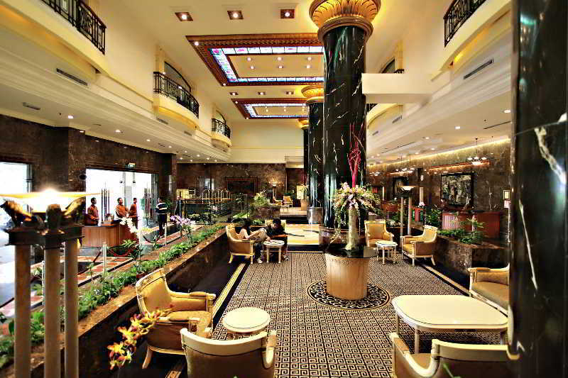 The Apartments At Merdeka Palace Hotel Кучинг Екстериор снимка